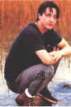 keanuphoto4.jpg (47817 bytes)